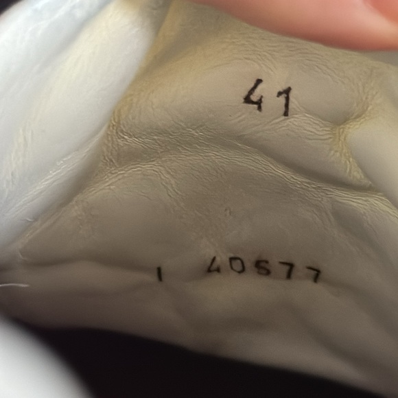 Loro Piana men’s 70s walk - Picture 9 of 11